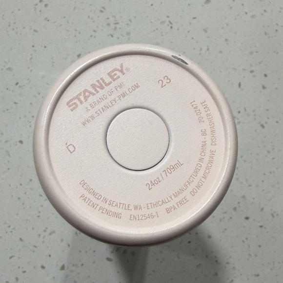 STANLEY- THE QUICK FLIP GO BOTTLE 24 OZ Rose Quartz - Picture 5 of 8